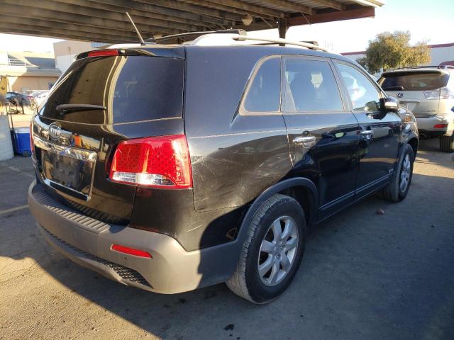 Photo 3 from auction – 2013 KIA SORENTO LX with VIN 5XYKTDA67DG345844