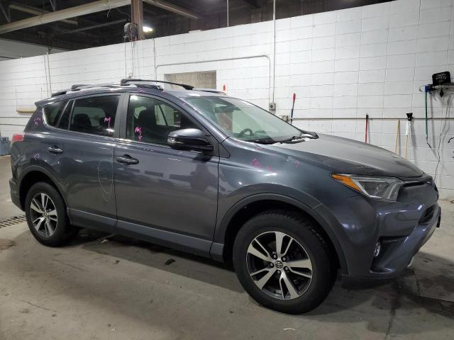 Photo 4 from auction – 2017 TOYOTA RAV4 XLE with VIN JTMRFREV0HD208401