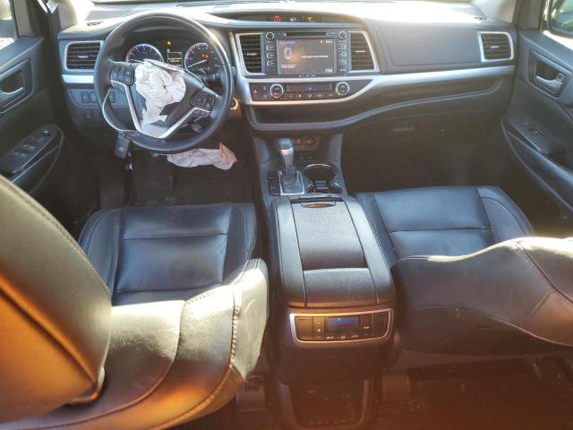 Photo 8 from auction – 2017 TOYOTA HIGHLANDER with VIN 5TDJZRFH7HS522788