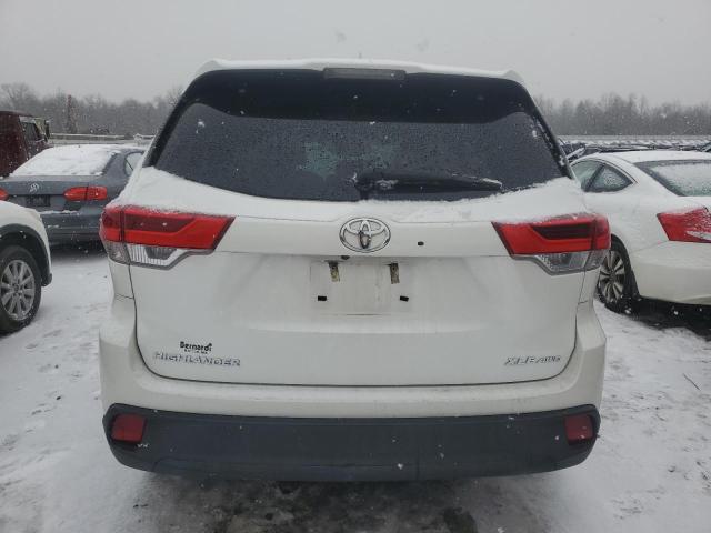 Photo 6 from auction – 2017 TOYOTA HIGHLANDER with VIN 5TDJZRFH9HS472394