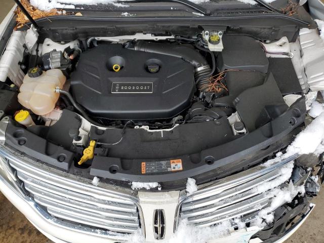 Photo 12 from auction – 2016 LINCOLN MKC RESERV with VIN 5LMCJ3C97GUJ12571