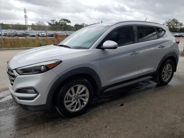 HYUNDAI TUCSON LIM 2017 with VIN KM8J33A44HU273294 - Photo from auction