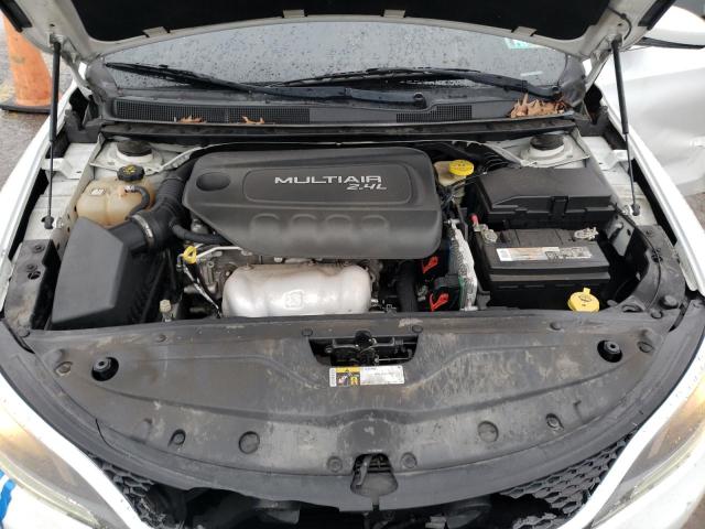 Photo 11 from auction – 2016 CHRYSLER 200 LIMITE with VIN 1C3CCCAB2GN119949