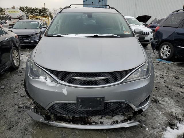 Photo 5 from auction – 2017 CHRYSLER PACIFICA T with VIN 2C4RC1BG4HR763655
