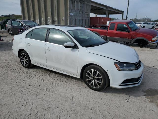 Photo 4 from auction – 2017 VOLKSWAGEN JETTA SE with VIN 3VWDB7AJ7HM358259