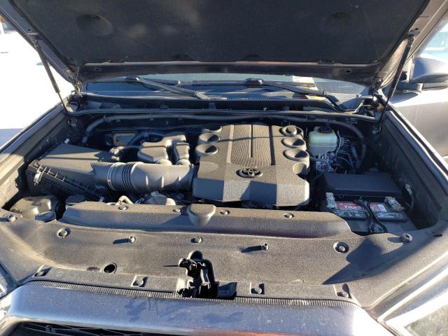 Photo 12 from auction – 2015 TOYOTA 4RUNNER SR with VIN JTEBU5JR5F5261929