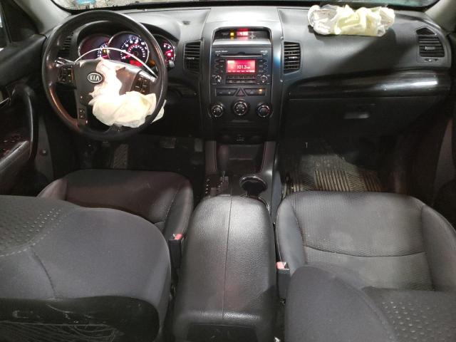 Photo 8 from auction – 2011 KIA SORENTO with VIN 5XYKTCA12BG118024