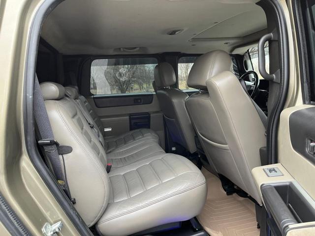 Photo 6 from auction – 2005 HUMMER H2 SUT with VIN 5GRGN22U05H107956