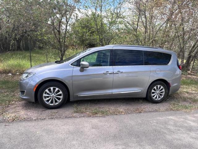 Photo 2 from auction – 2019 CHRYSLER PACIFICA T with VIN 2C4RC1BG9KR566844