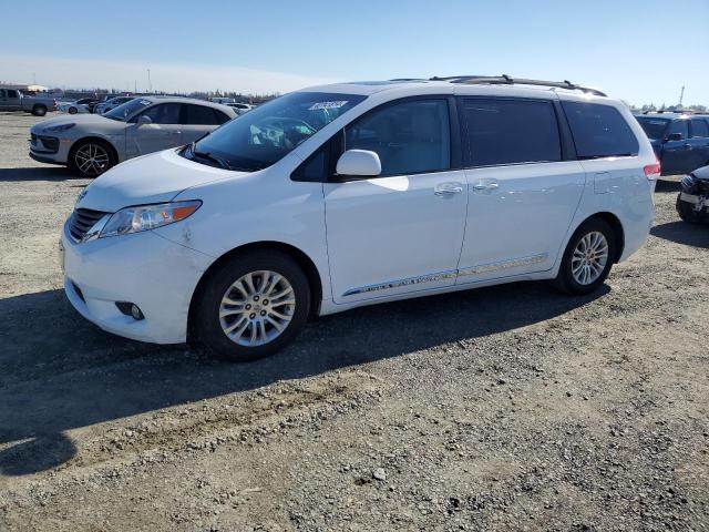 TOYOTA SIENNA XLE 2013 with VIN 5TDYK3DC2DS296399 - Photo from auction