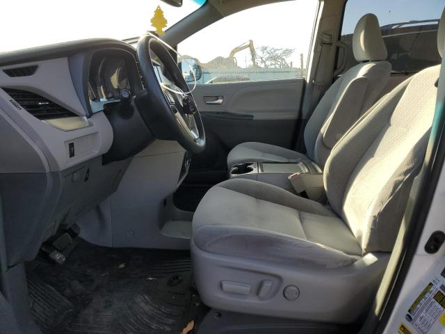 Photo 7 from auction – 2017 TOYOTA SIENNA LE with VIN 5TDKZ3DCXHS844138