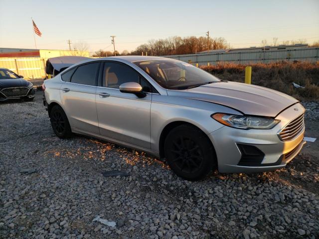 Photo 4 from auction – 2019 FORD FUSION S with VIN 3FA6P0G74KR160206