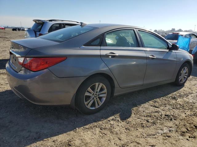 Photo 3 from auction – 2013 HYUNDAI SONATA GLS with VIN 5NPEB4AC4DH773837