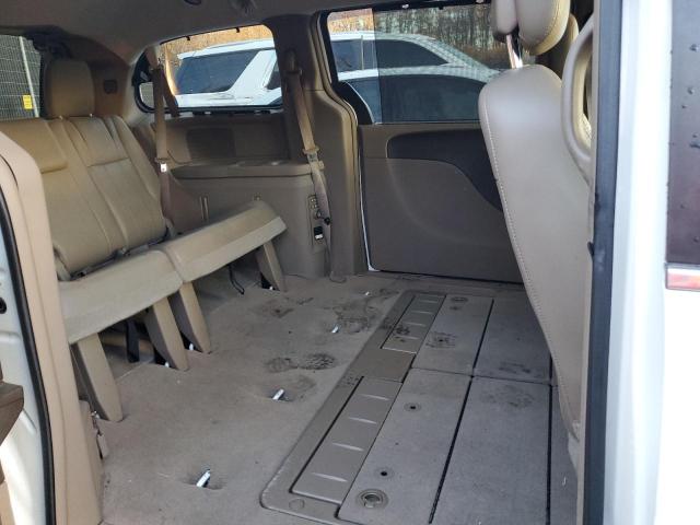 Photo 11 from auction – 2013 CHRYSLER TOWN & COU with VIN 2C4RC1CG2DR535436