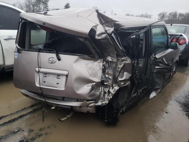 Photo 3 from auction – 2005 TOYOTA SCION XB with VIN JTLKT324850211587