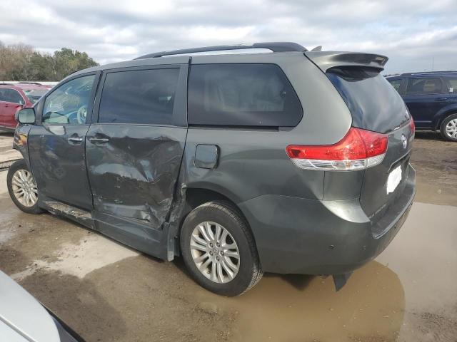 Photo 2 from auction – 2012 TOYOTA SIENNA XLE with VIN 5TDYK3DC4CS229057