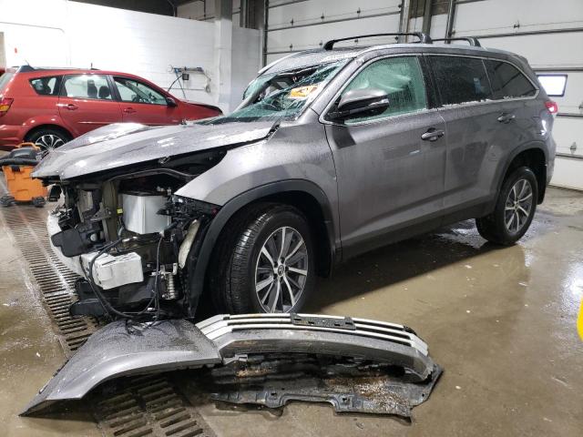 TOYOTA HIGHLANDER 2019 with VIN 5TDJZRFH4KS570109 - Photo from auction