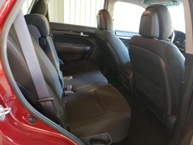Photo 11 from auction – 2015 KIA SORENTO LX with VIN 5XYKT3A64FG657097
