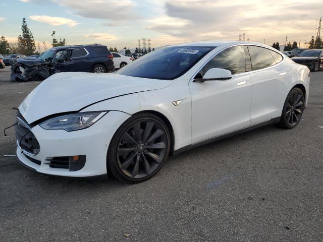 TESLA MODEL S 2016 with VIN 5YJSA1E2XGF122852 - Photo from auction