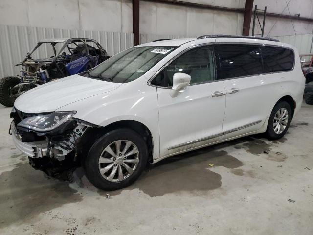 CHRYSLER PACIFICA T 2019 with VIN 2C4RC1BG1KR555157 - Photo from auction