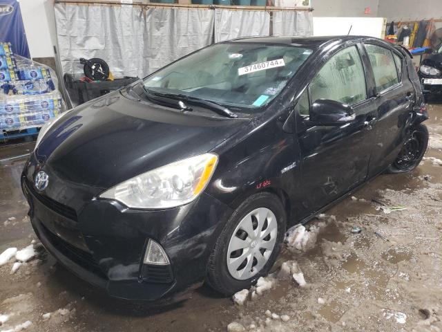 TOYOTA PRIUS C 2013 with VIN JTDKDTB33D1549438 - Photo from auction