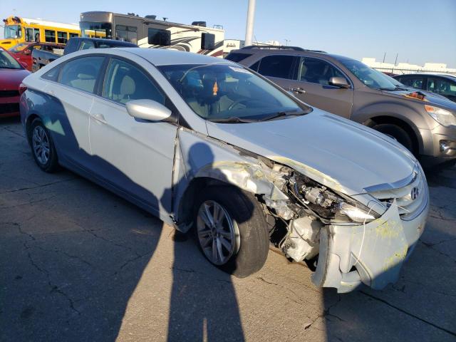 Photo 4 from auction – 2013 HYUNDAI SONATA GLS with VIN 5NPEB4AC8DH563466