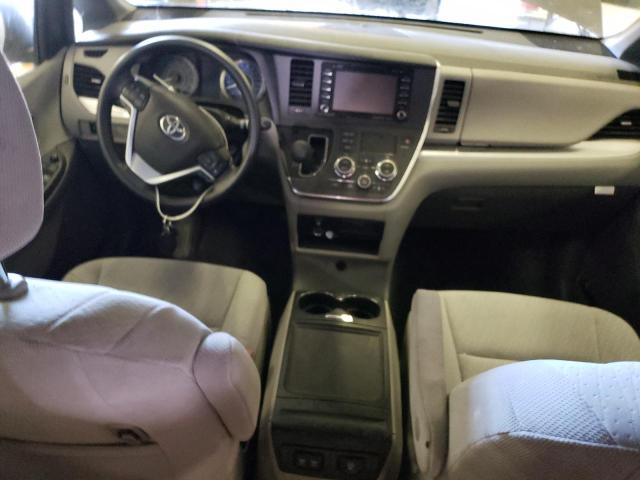 Photo 8 from auction – 2018 TOYOTA SIENNA LE with VIN 5TDKZ3DC0JS953939