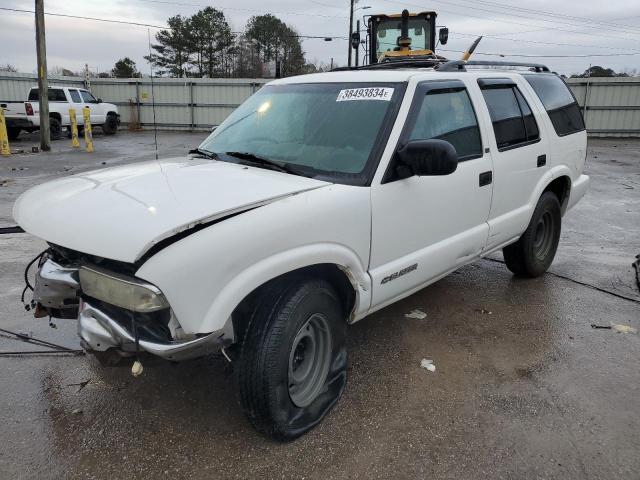 CHEVROLET BLAZER 2000 with VIN 1GNCS13W0YK255347 - Photo from auction