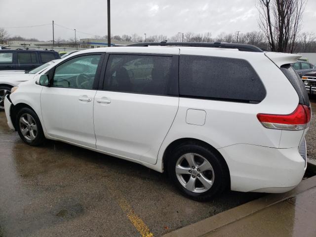 Photo 2 from auction – 2013 TOYOTA SIENNA LE with VIN 5TDKK3DC2DS399537