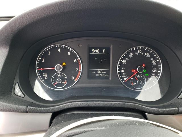 Photo 9 from auction – 2013 VOLKSWAGEN PASSAT S with VIN 1VWAP7A31DC139217