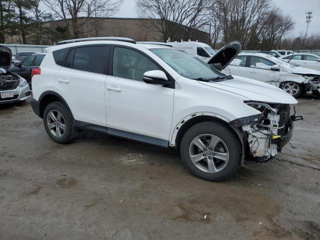 Photo 4 from auction – 2015 TOYOTA RAV4 XLE with VIN JTMRFREV8FD101528