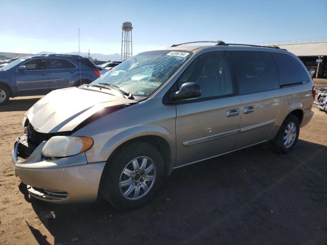 CHRYSLER TOWN & COU 2004 with VIN 2C4GP54L64R605440 - Photo from auction