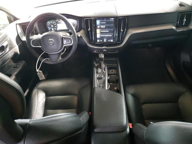 Photo 8 from auction – 2018 VOLVO XC60 T5 with VIN LYV102RK0JB101399