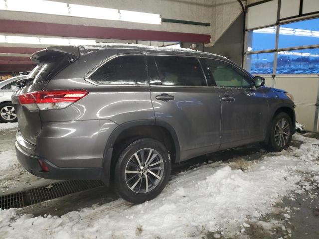 Photo 3 from auction – 2018 TOYOTA HIGHLANDER with VIN 5TDJZRFH1JS525515