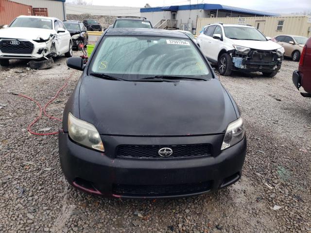 Photo 5 from auction – 2005 TOYOTA SCION TC with VIN JTKDE177150032533
