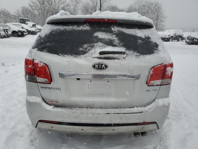 Photo 6 from auction – 2013 KIA SORENTO SX with VIN 5XYKWDA22DG379968