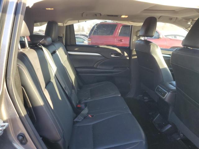 Photo 11 from auction – 2017 TOYOTA HIGHLANDER with VIN 5TDJZRFH7HS522788