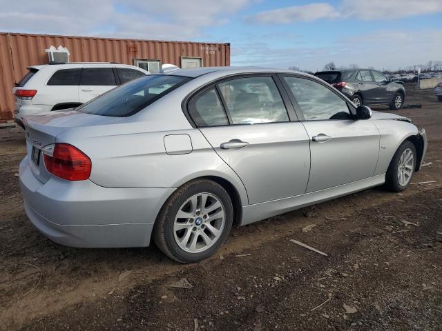 Photo 3 from auction – 2006 BMW 325 XI with VIN WBAVD13596KV11627