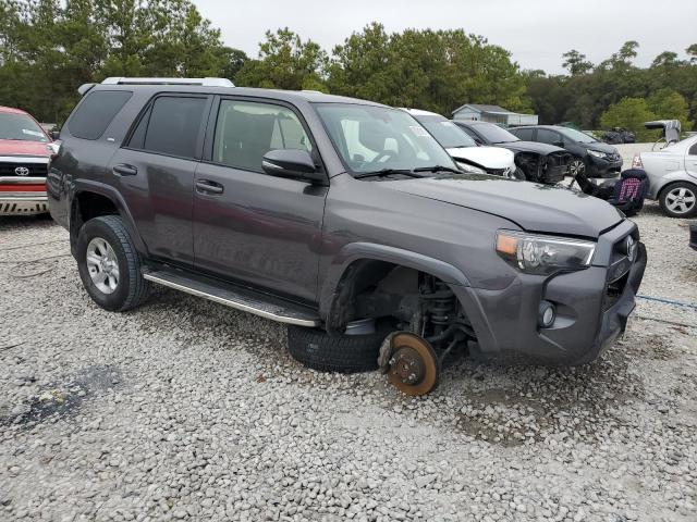 Photo 4 from auction – 2017 TOYOTA 4RUNNER SR with VIN JTEZU5JR6H5154955