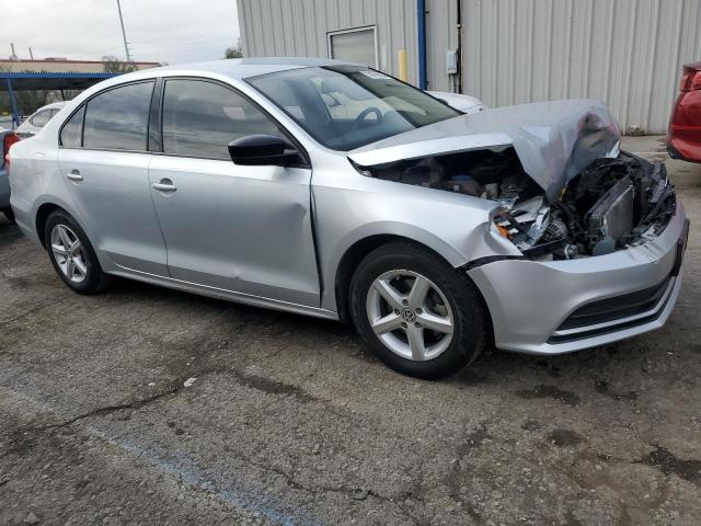 Photo 4 from auction – 2015 VOLKSWAGEN JETTA BASE with VIN 3VW2K7AJ3FM425573