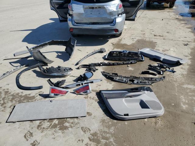 Photo 12 from auction – 2014 TOYOTA HIGHLANDER with VIN 5TDZKRFH7ES006479
