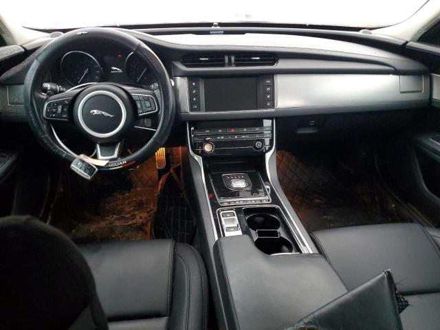 Photo 8 from auction – 2018 JAGUAR XF with VIN SAJBS4FX3JCY70776