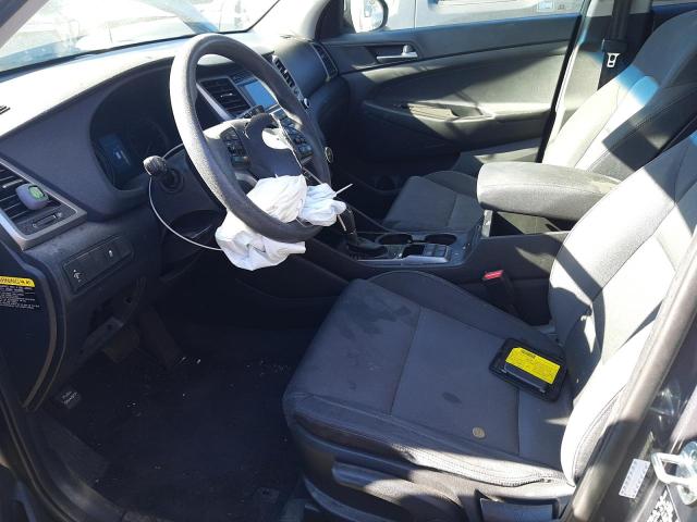 Photo 7 from auction – 2017 HYUNDAI TUCSON SE with VIN KM8J23A40HU580903