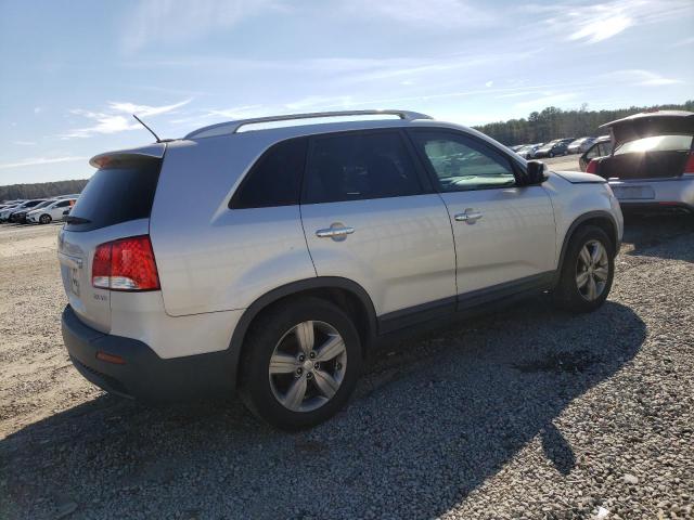Photo 3 from auction – 2013 KIA SORENTO EX with VIN 5XYKU4A28DG324270