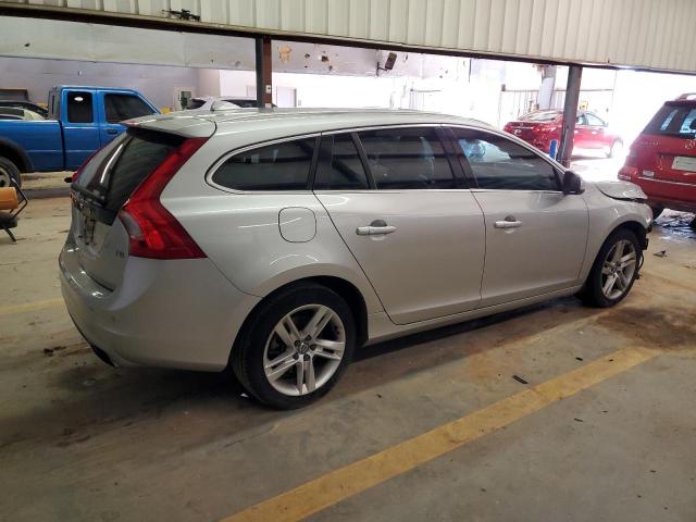 Photo 3 from auction – 2015 VOLVO V60 PREMIE with VIN YV140MEK0F1265176