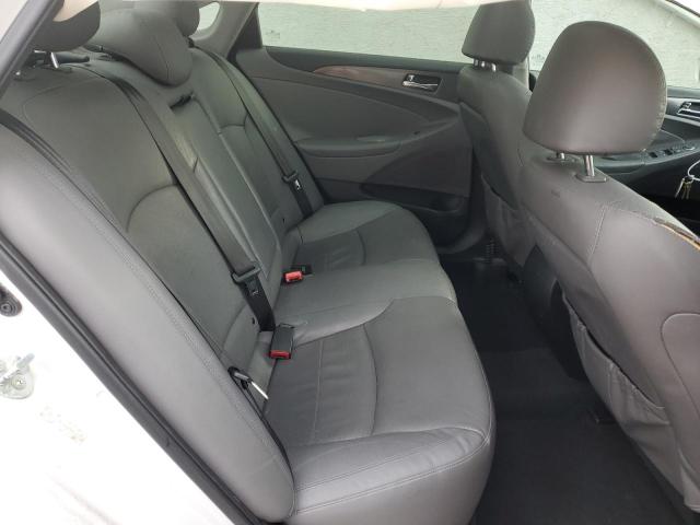 Photo 10 from auction – 2014 HYUNDAI SONATA HYB with VIN KMHEC4A48EA104836