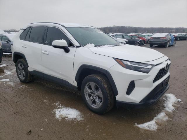 Photo 4 from auction – 2022 TOYOTA RAV4 XLE with VIN 2T3P1RFV2NC265655