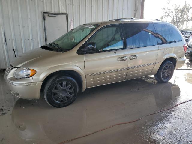 CHRYSLER TOWN & COU 2005 with VIN 2C4GP64L45R214083 - Photo from auction