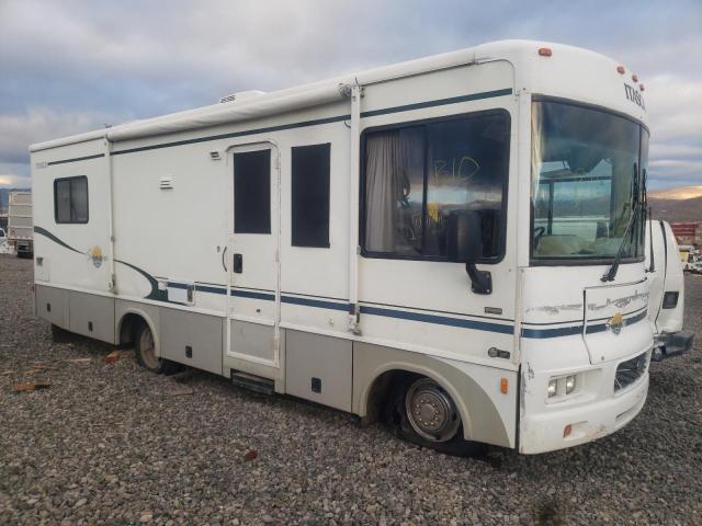 IIEN SUNOVA 2002 with VIN 5B4KP57G423338335 - Photo from auction