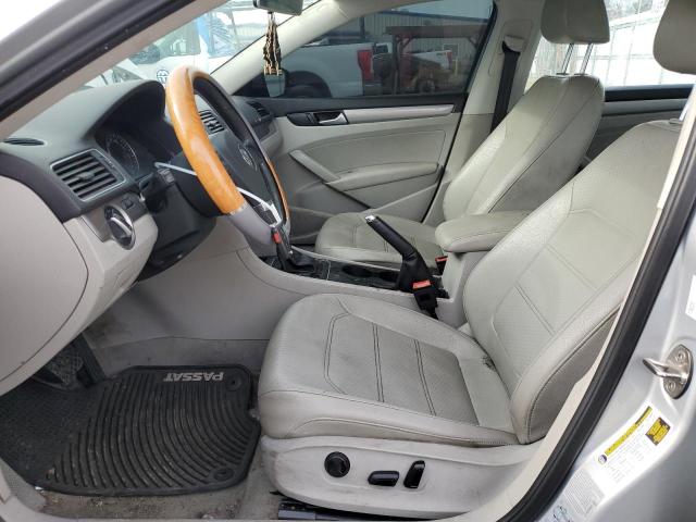 Photo 7 from auction – 2015 VOLKSWAGEN PASSAT S with VIN 1VWAT7A32FC092035